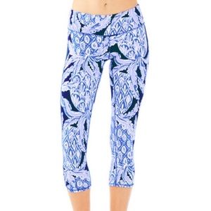 Lilly Luxletic Weekender Leggings